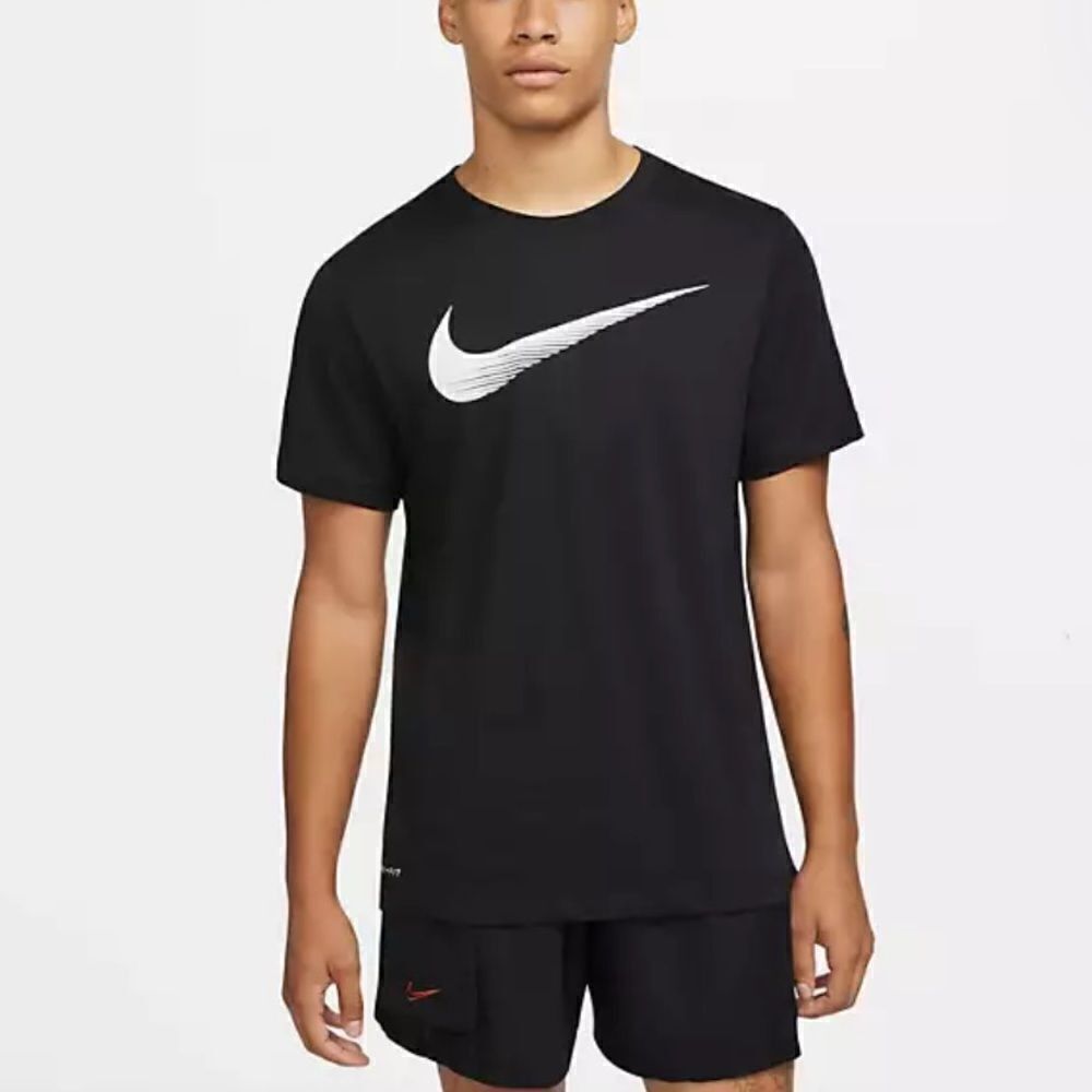 Nike Men's Dri-FIT 2YR Swoosh Training T-shirt